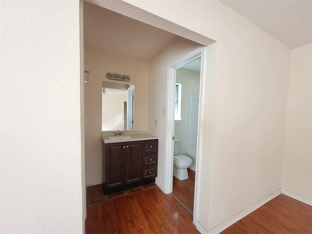 8022 Bailey Road Pearland, TX 77584