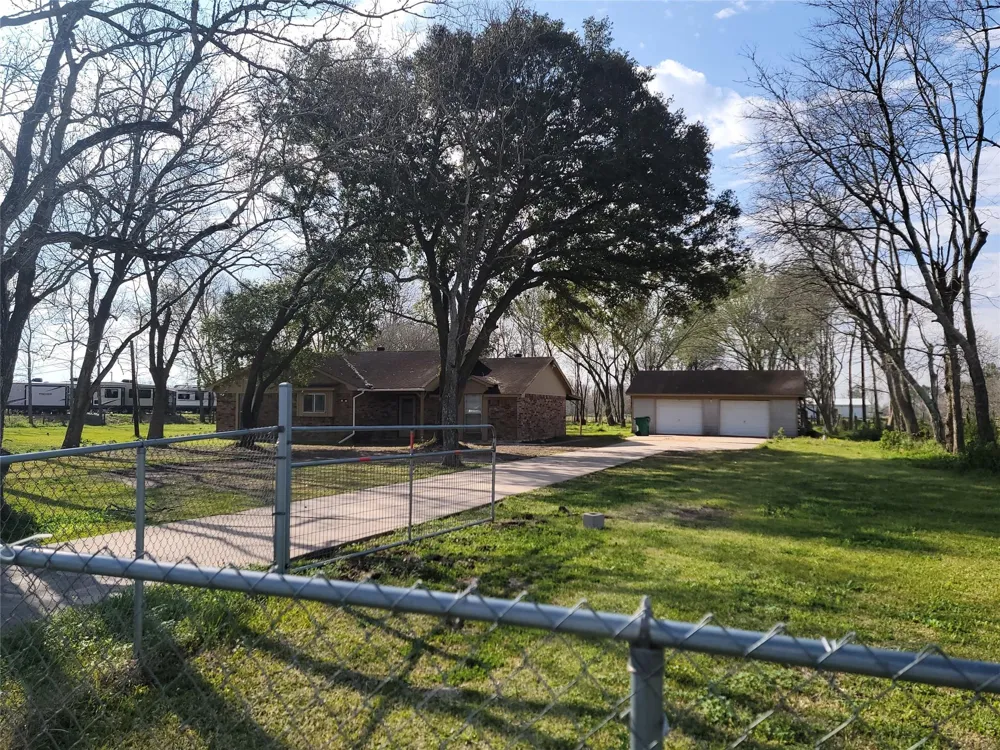 8022 Bailey Road Pearland, TX 77584