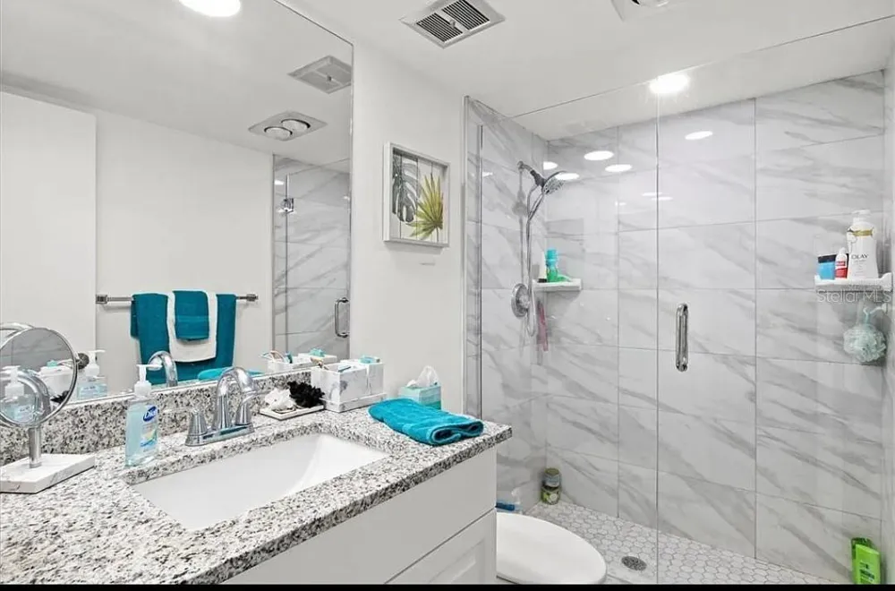 7461 W COUNTRY CLUB DRIVE #108 Sarasota, FL 34243