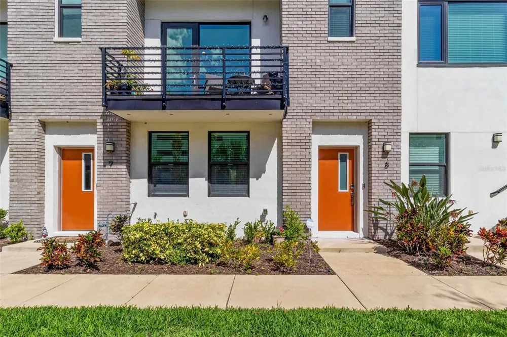 2511 GRADY AVENUE #8