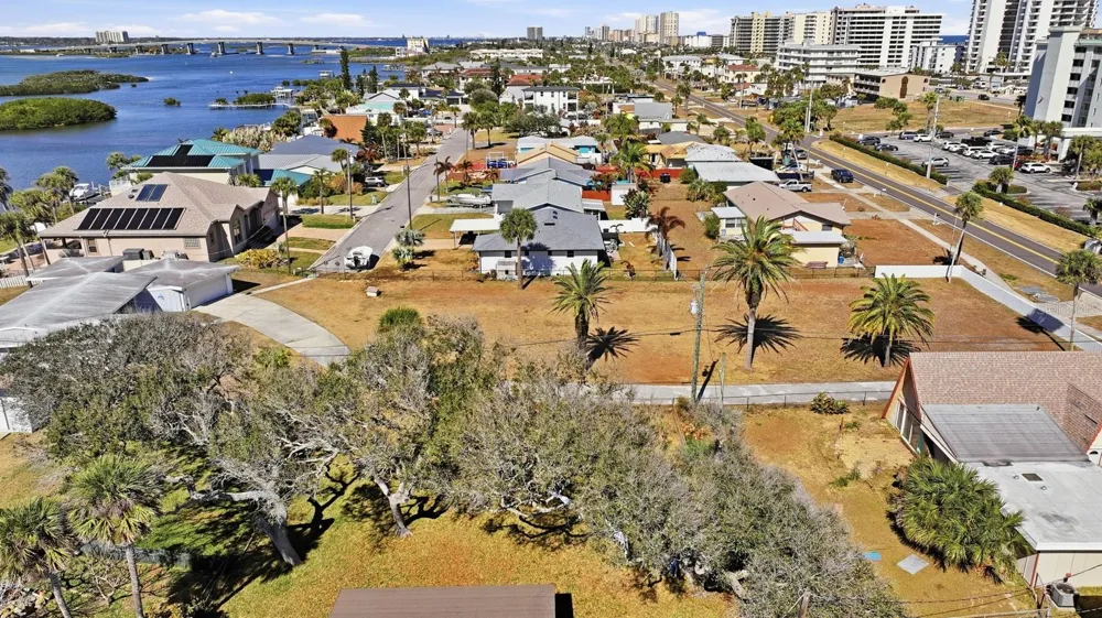 3812 CARDINAL BOULEVARD Port Orange, FL 32127