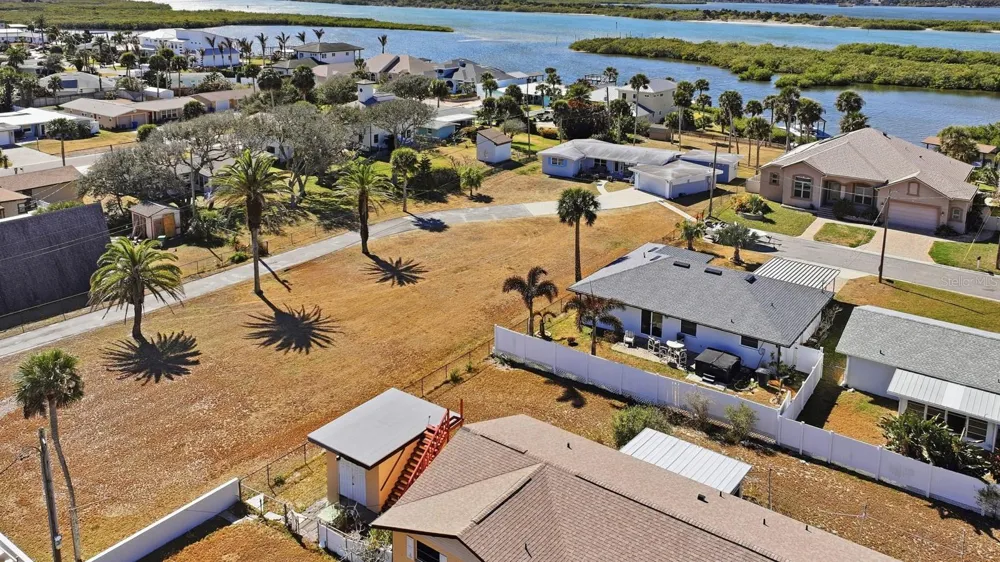 3812 CARDINAL BOULEVARD Port Orange, FL 32127
