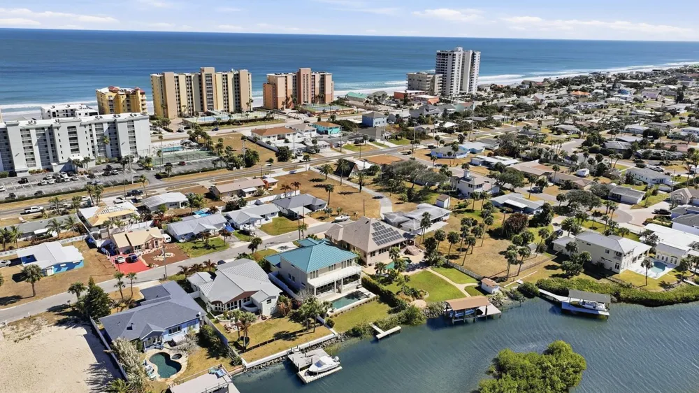 3812 CARDINAL BOULEVARD Port Orange, FL 32127