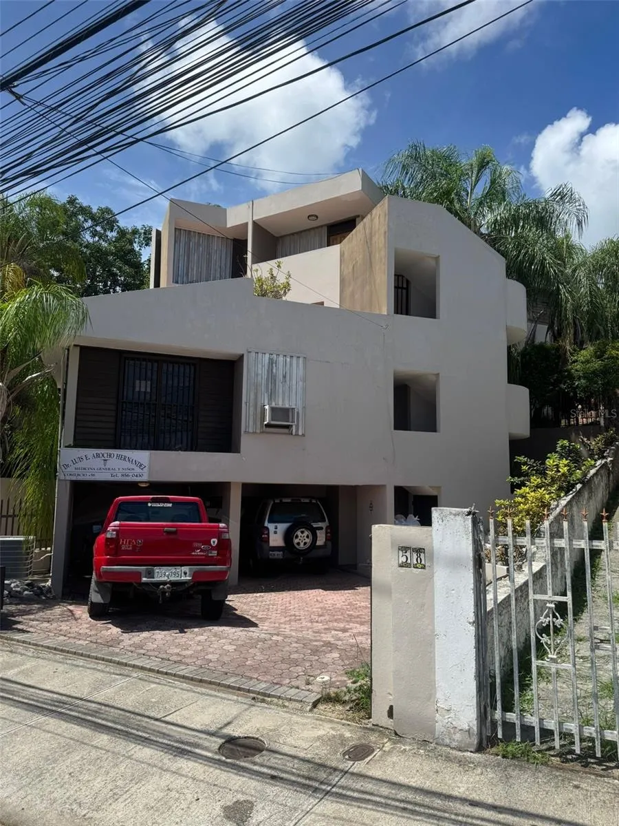 58,  PROLONGACION COMERCIO Yauco, PR 00698