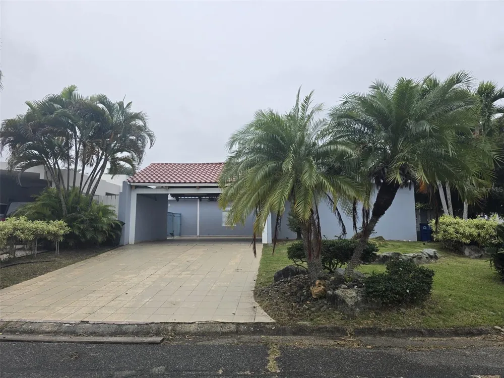 AE-5 CALLE BARCELONA Humacao, PR 00791