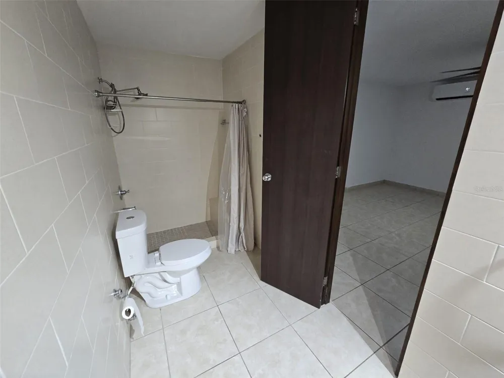 AE-5 CALLE BARCELONA Humacao, PR 00791