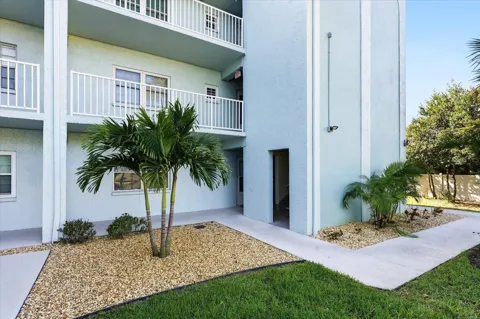 1706 BELLEAIR FOREST DRIVE #128