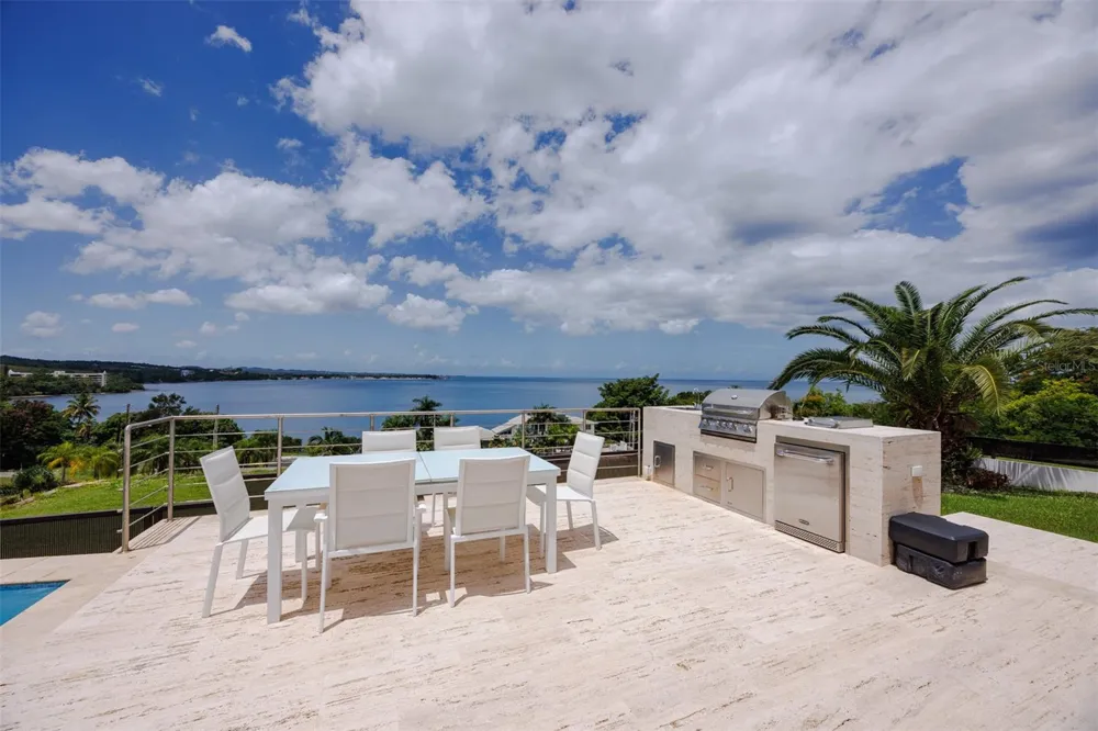 6 PARAISO ESCONDIDO Cabo Rojo, PR 00623