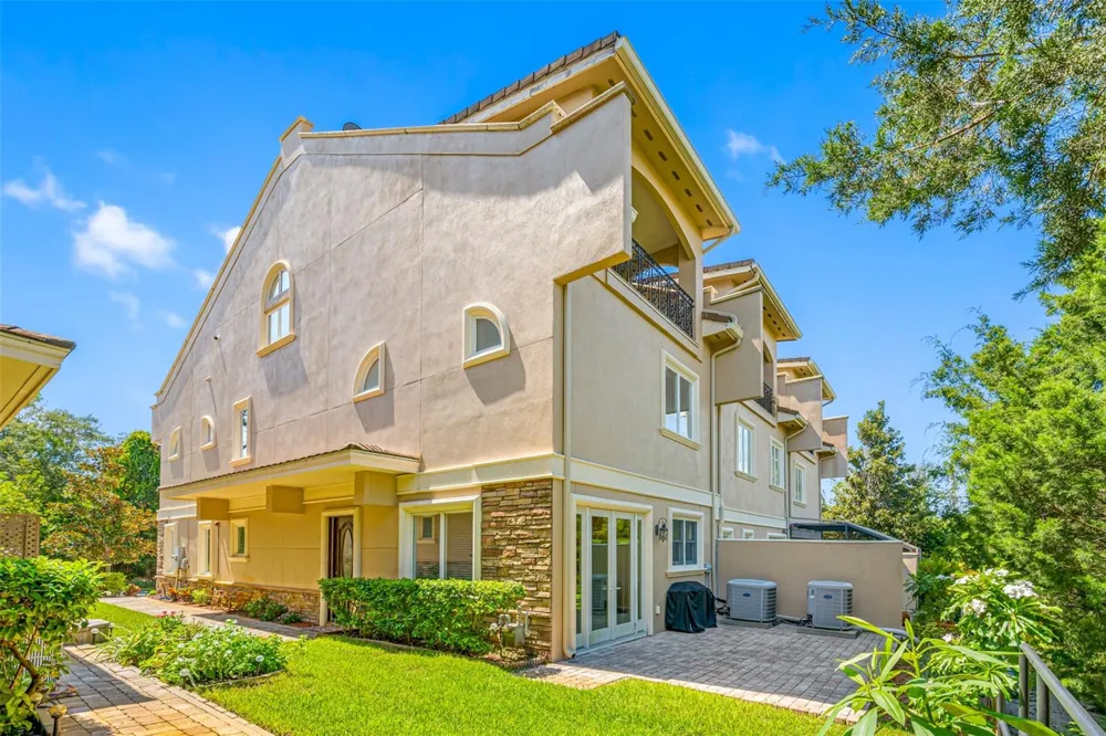 1425 HILLSIDE LANDING DRIVE Tarpon Springs, FL 34688