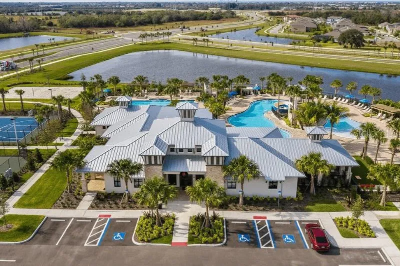 6341 JENSEN VIEW AVENUE Apollo Beach, FL 33572