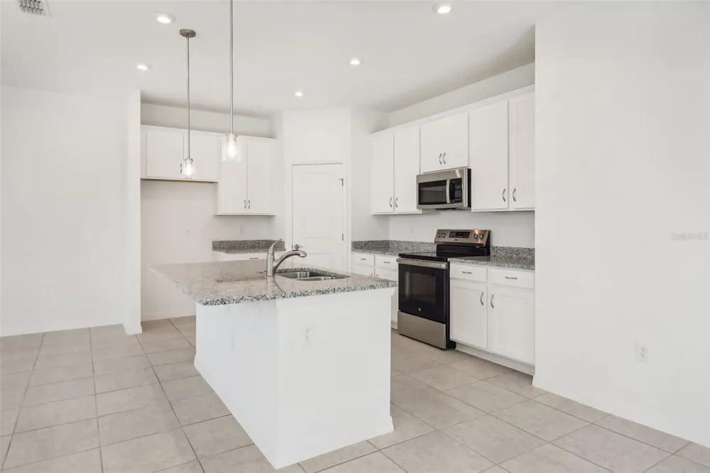 777 CASTLEFORD AVENUE NE Palm Bay, FL 32905