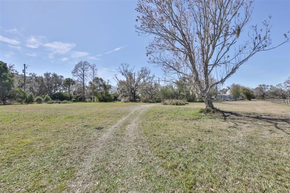 20112 HOBBS ROAD Wimauma, FL 33598
