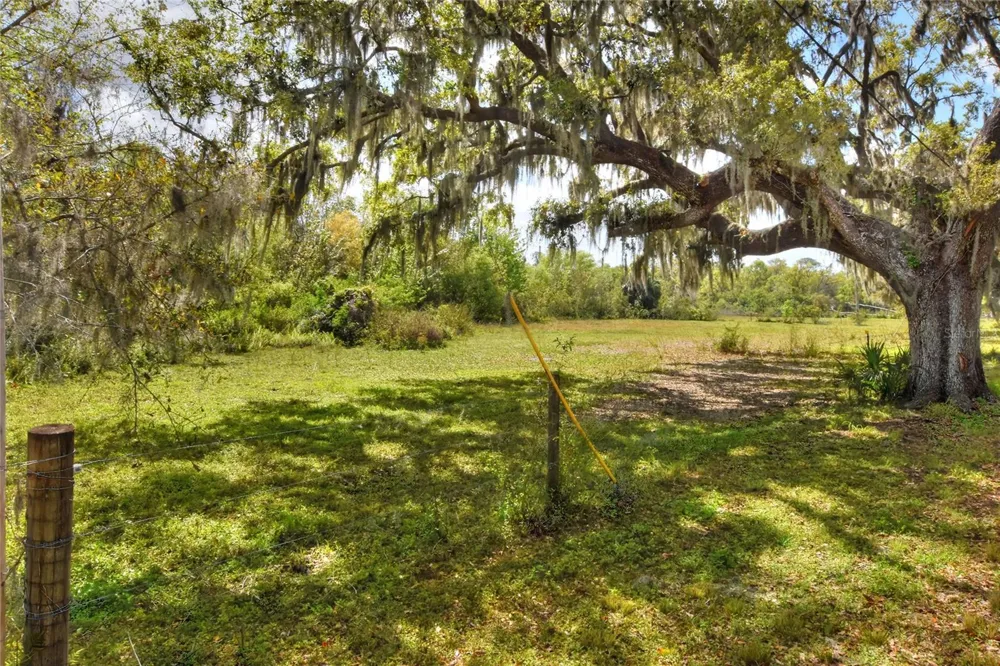0 ARMOR ROAD Plant City, FL 33567