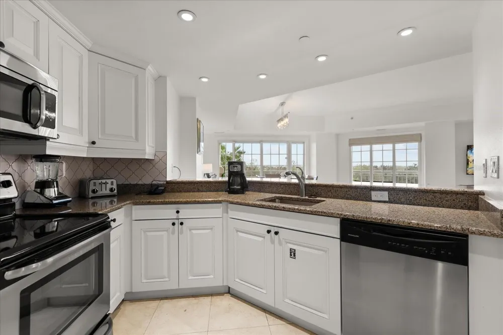 7593 GATHERING DRIVE #209 Reunion, FL 34747
