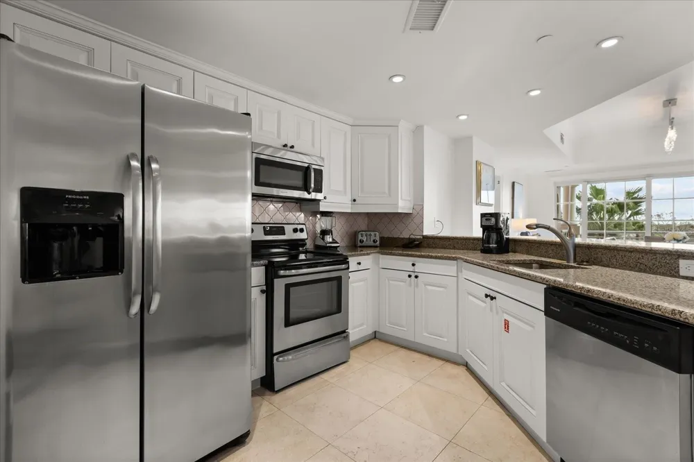 7593 GATHERING DRIVE #209 Reunion, FL 34747