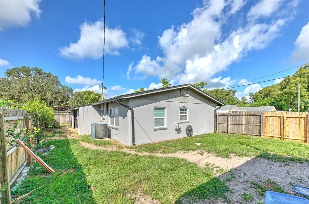 38708 9TH AVENUE Zephyrhills, FL 33542
