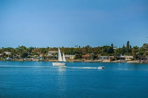 5801 BAHIA DEL MAR CIRCLE #512