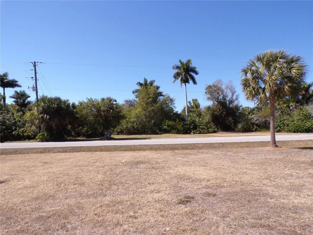 711 COOPER STREET Punta Gorda, FL 33950