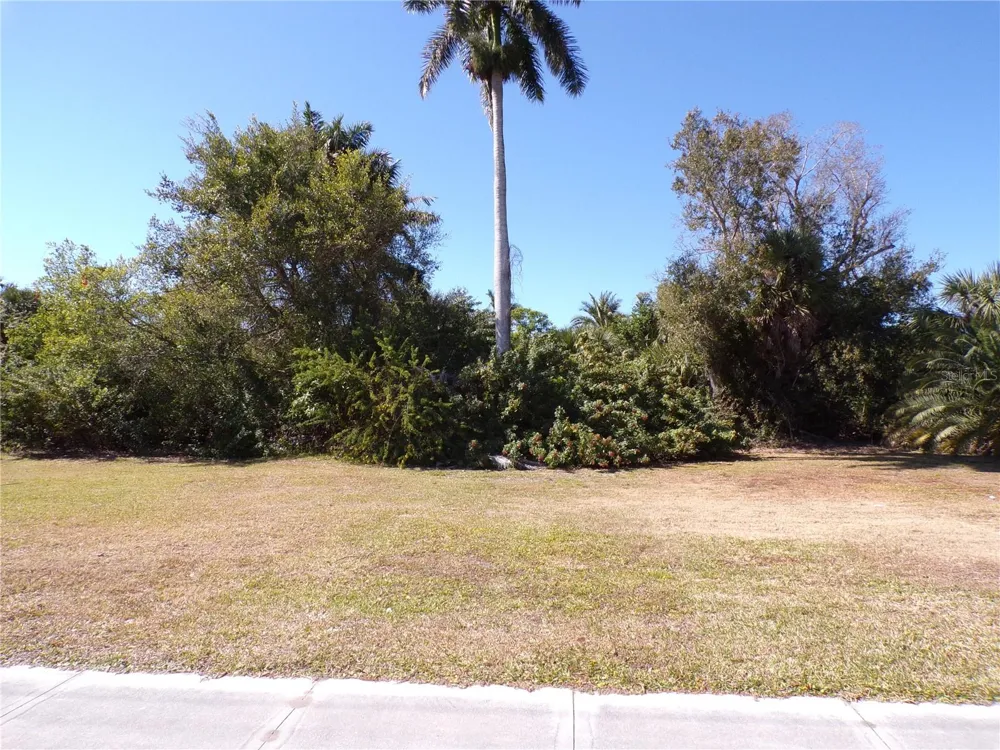 711 COOPER STREET Punta Gorda, FL 33950