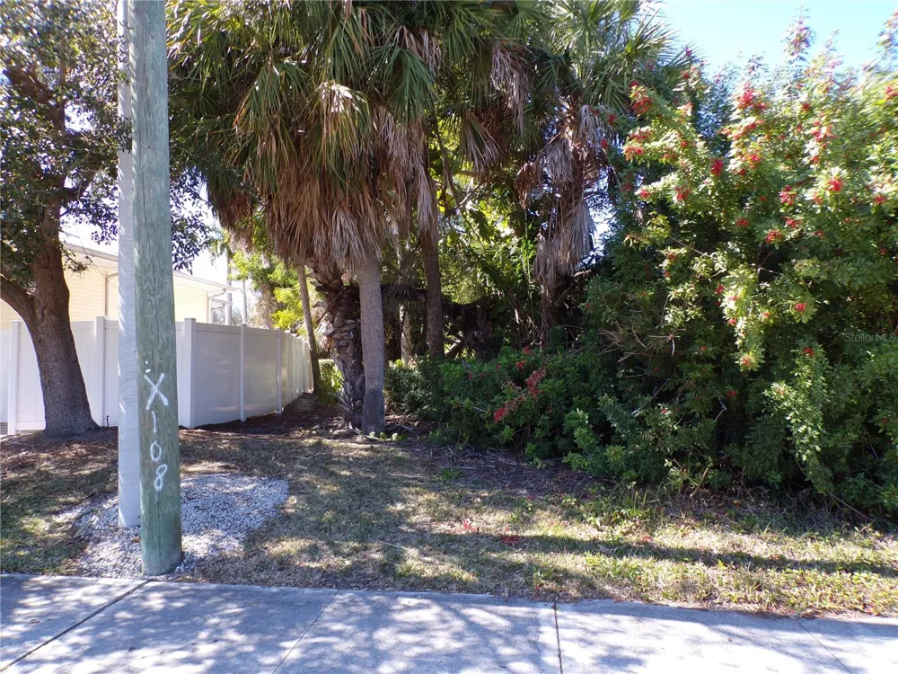 711 COOPER STREET Punta Gorda, FL 33950