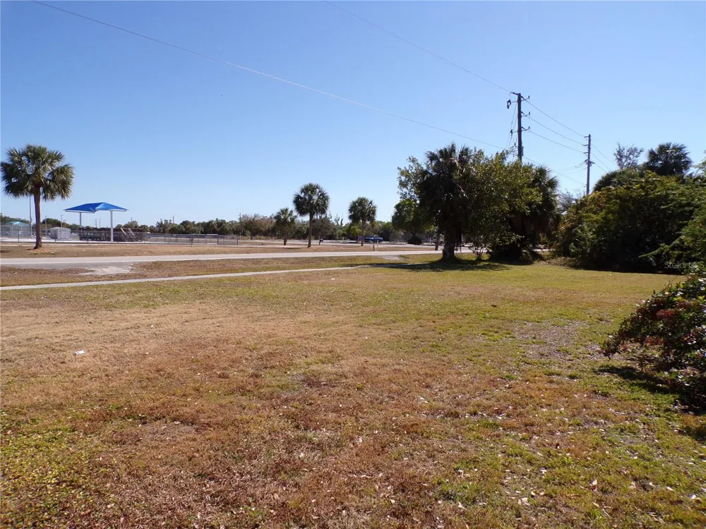 711 COOPER STREET Punta Gorda, FL 33950