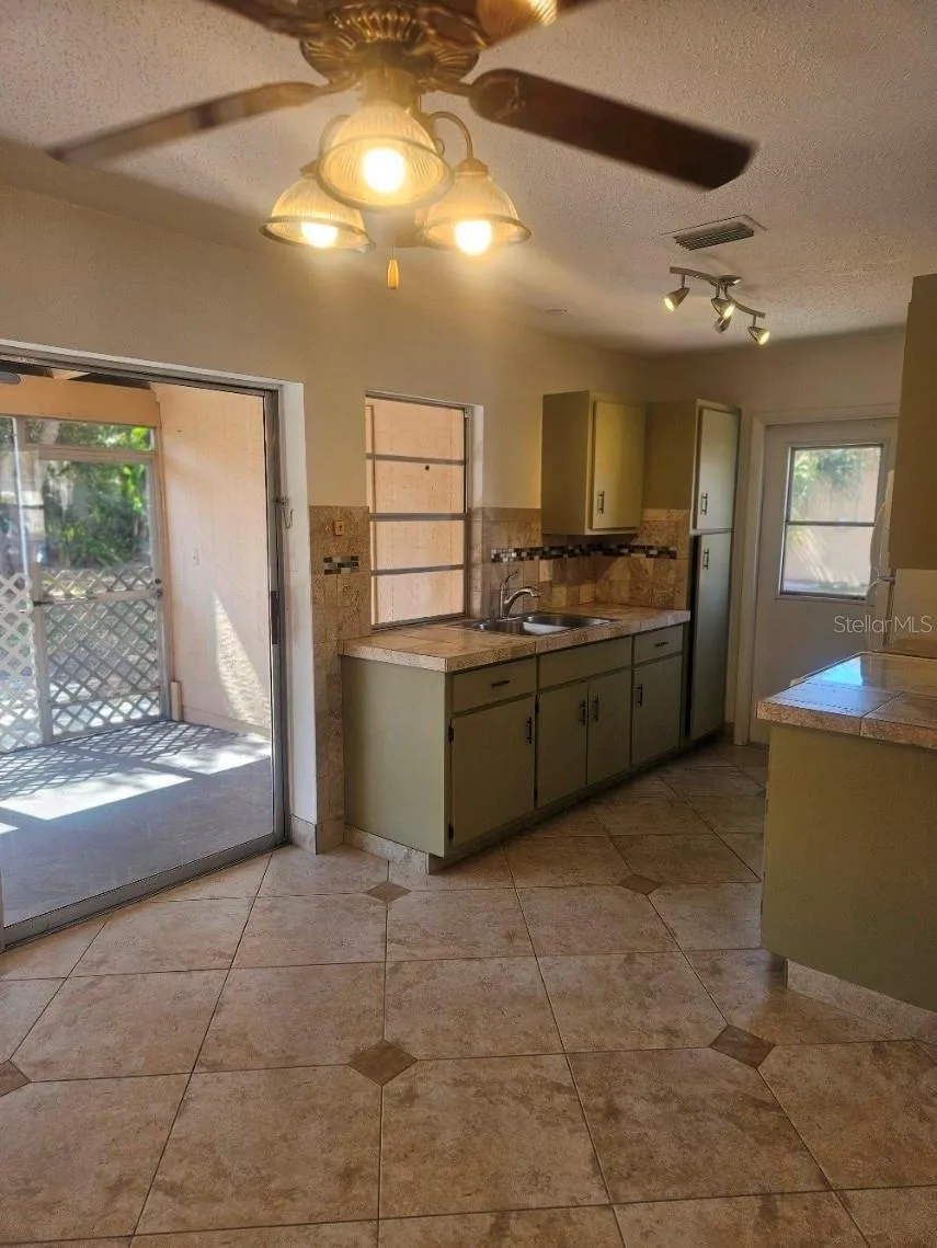 1225 ARMSDALE AVENUE Port Charlotte, FL 33948