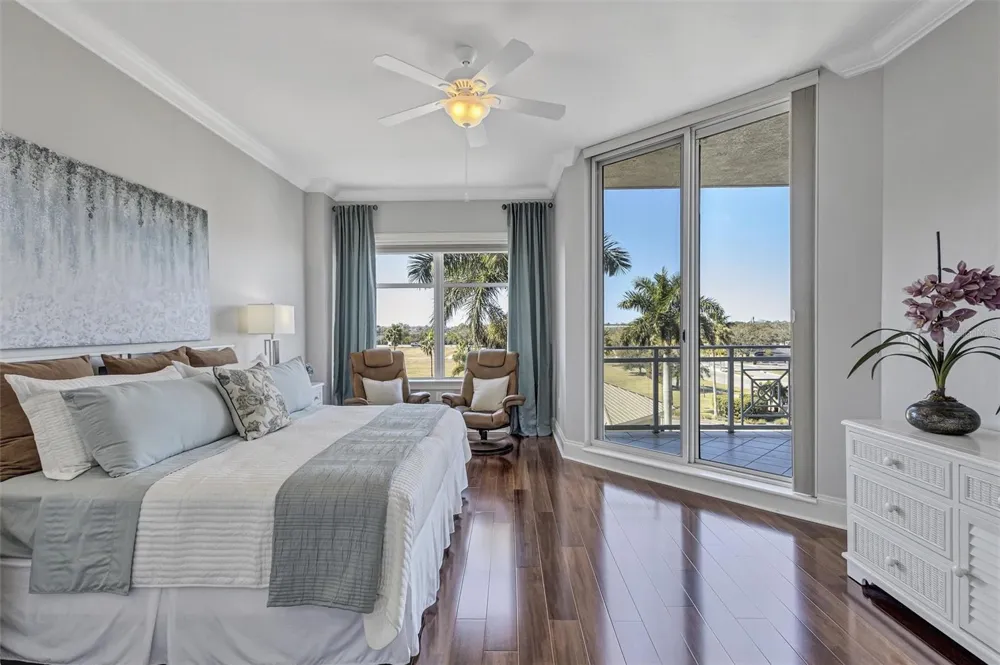 140 RIVIERA DUNES WAY #206 Palmetto, FL 34221