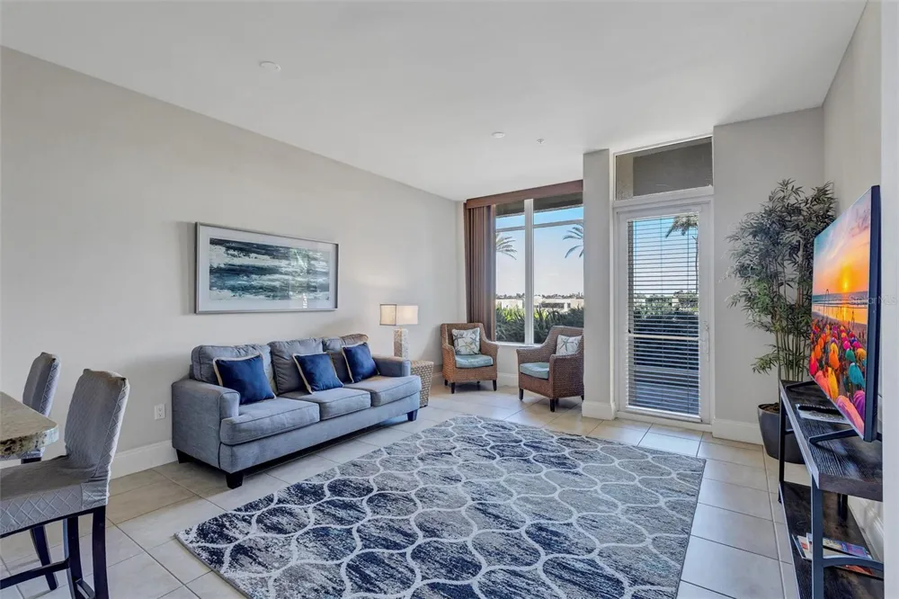 140 RIVIERA DUNES WAY #206 Palmetto, FL 34221