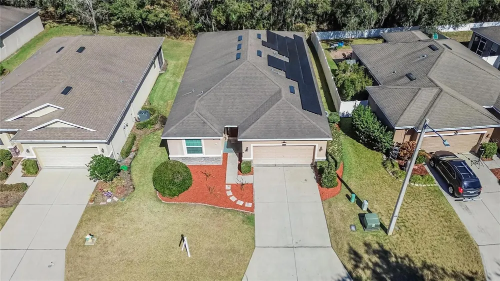 2819 HOLLY BLUFF COURT Plant City, FL 33566