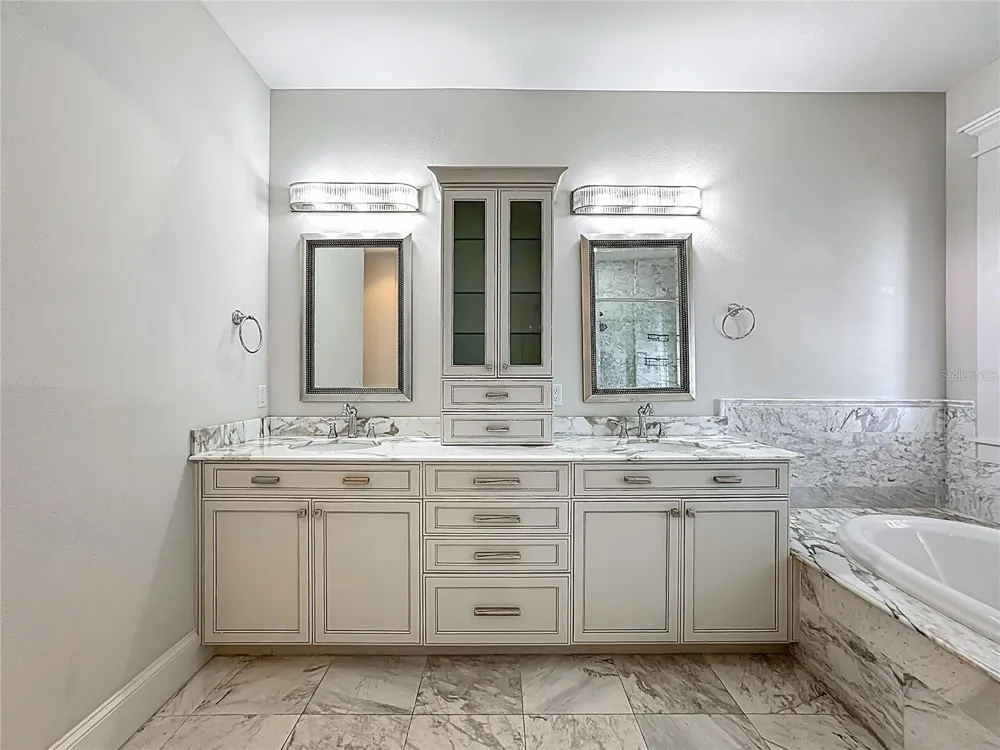529 77TH STREET Holmes Beach, FL 34217