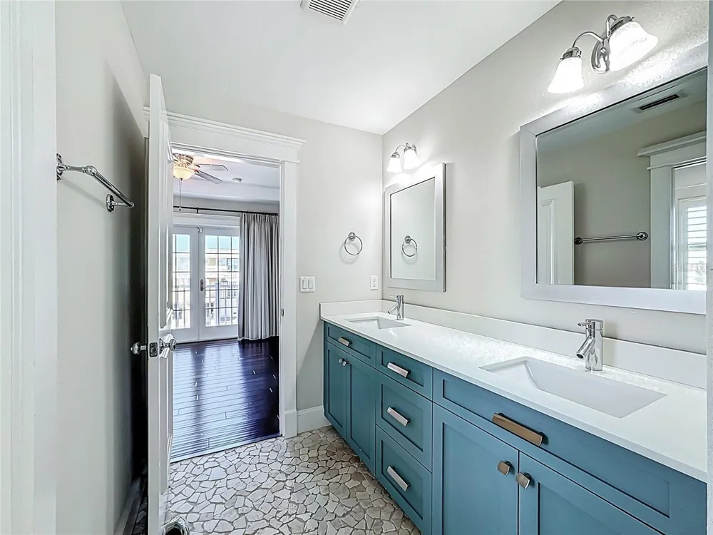 529 77TH STREET Holmes Beach, FL 34217