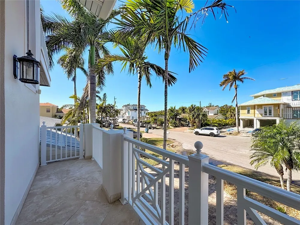 529 77TH STREET Holmes Beach, FL 34217