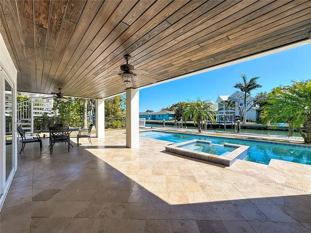 529 77TH STREET Holmes Beach, FL 34217