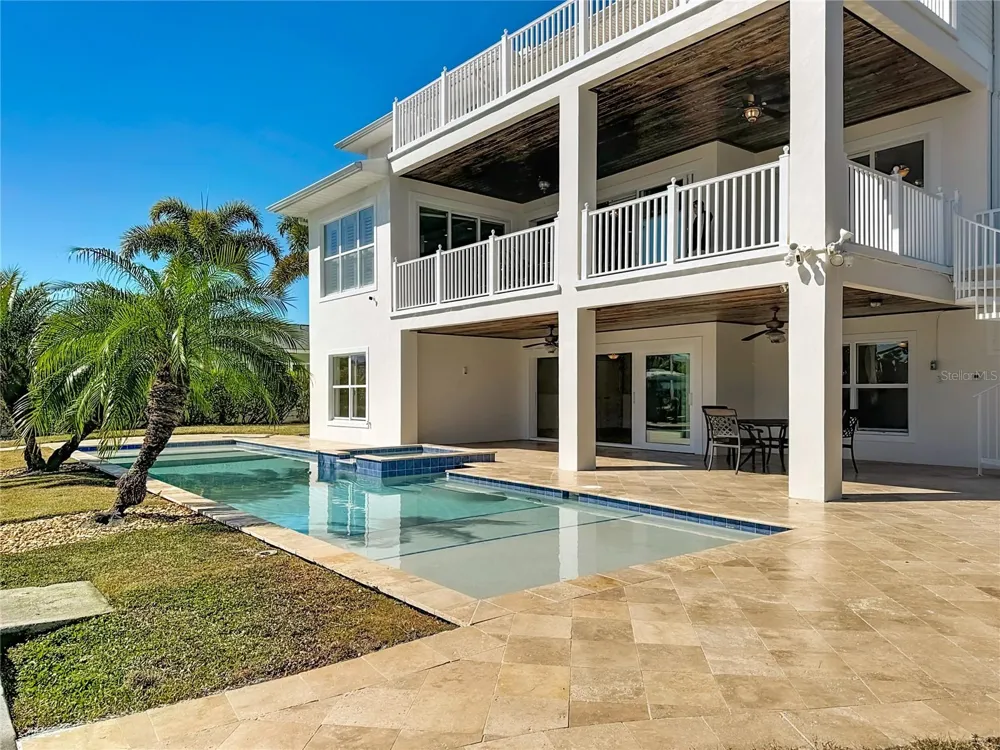 529 77TH STREET Holmes Beach, FL 34217