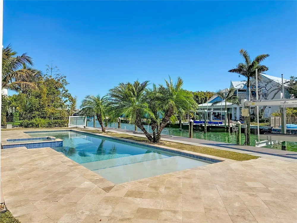 529 77TH STREET Holmes Beach, FL 34217