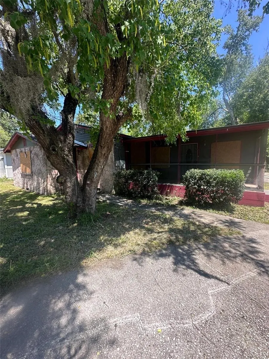 5851 DUNMIRE AVENUE Jacksonville, FL 32219
