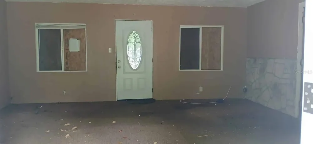 5851 DUNMIRE AVENUE Jacksonville, FL 32219