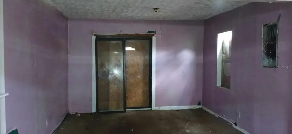 5851 DUNMIRE AVENUE Jacksonville, FL 32219