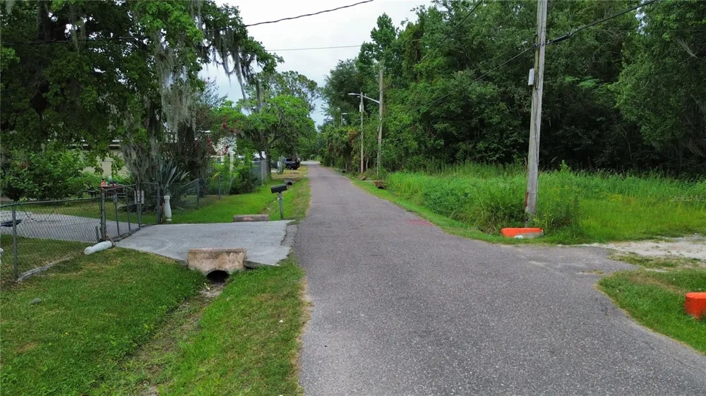 5851 DUNMIRE AVENUE Jacksonville, FL 32219