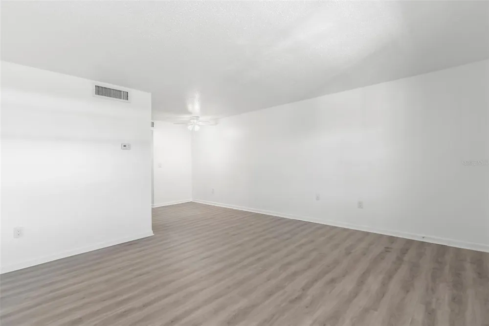 11025 2ND STREET E #8 Treasure Island, FL 33706
