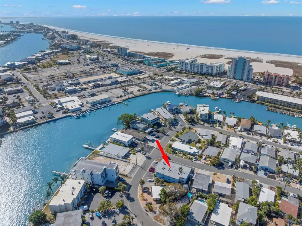 11025 2ND STREET E #8 Treasure Island, FL 33706