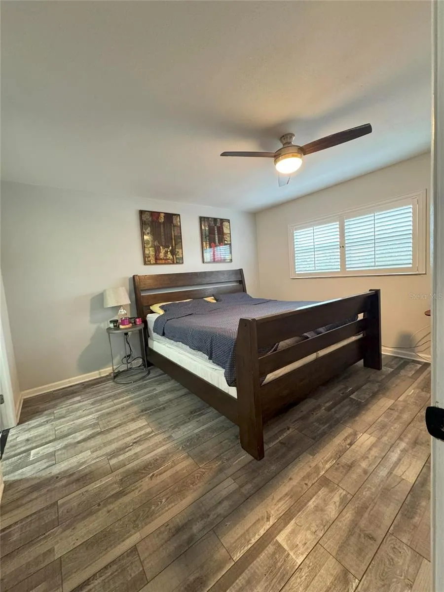 11485 OAKHURST ROAD #-211 Largo, FL 33774