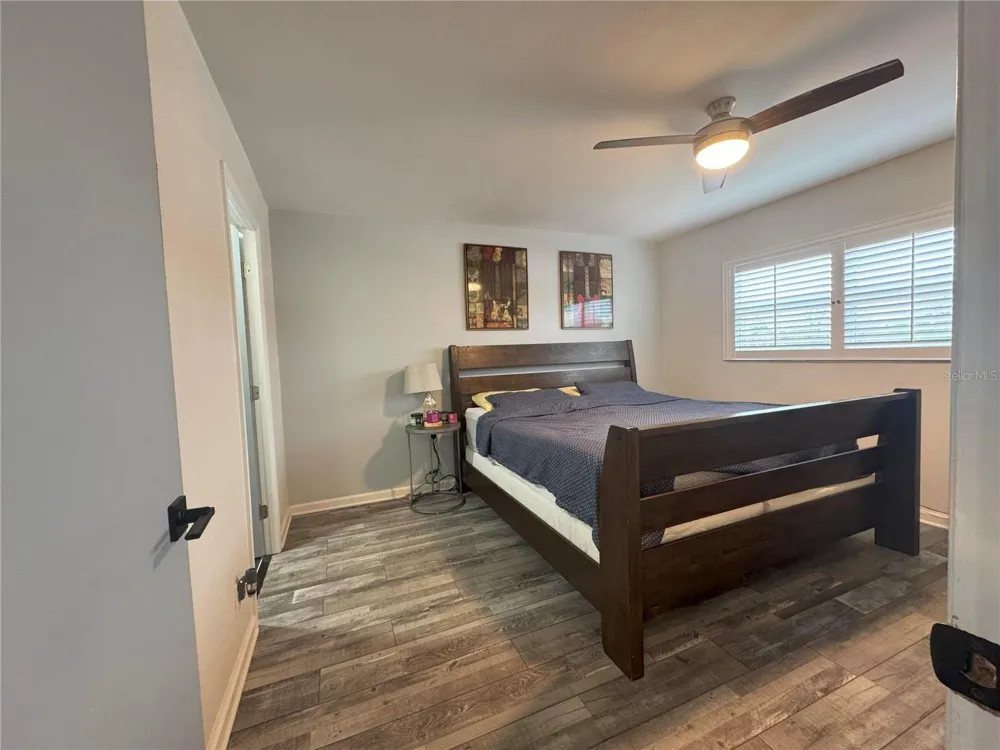 11485 OAKHURST ROAD #-211 Largo, FL 33774