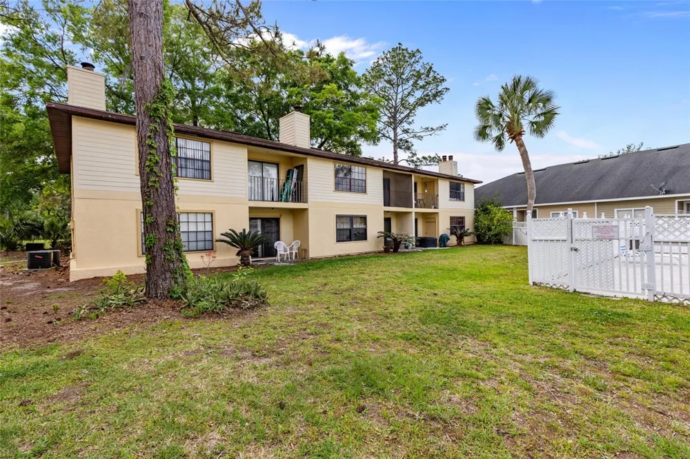 6400 NW 106TH PLACE #20 Alachua, FL 32615