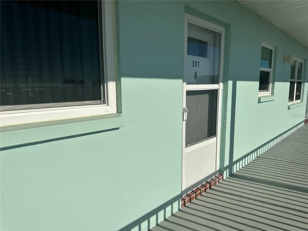 1819 SHORE DRIVE S #307 South Pasadena, FL 33707