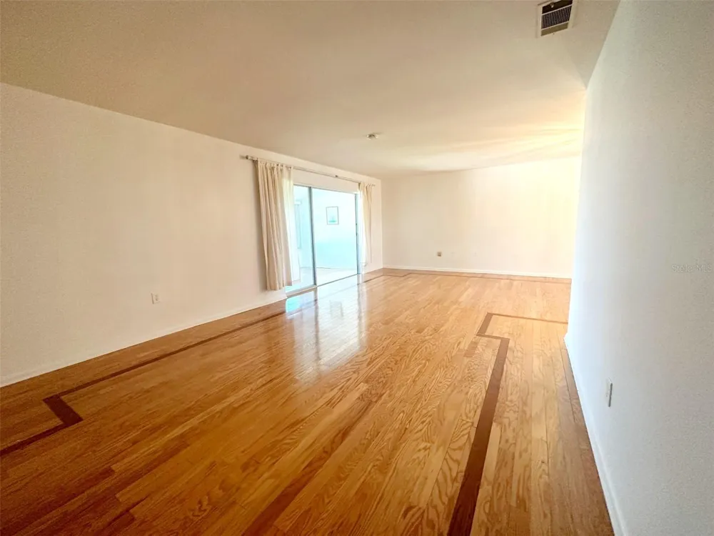 1819 SHORE DRIVE S #307 South Pasadena, FL 33707