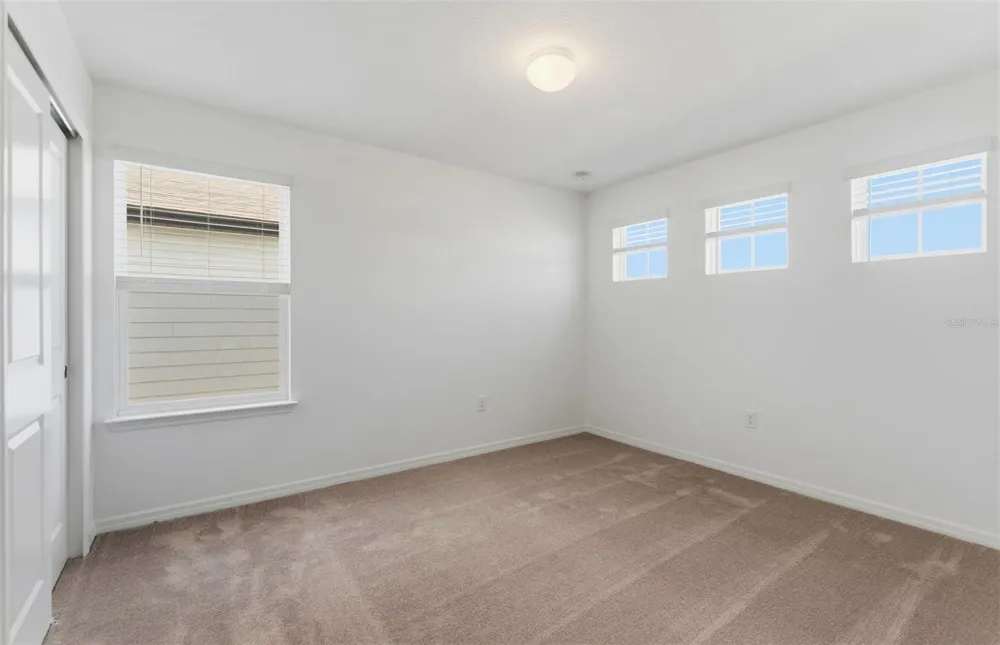 1090 SILVERLAKE BOULEVARD Lake Alfred, FL 33850