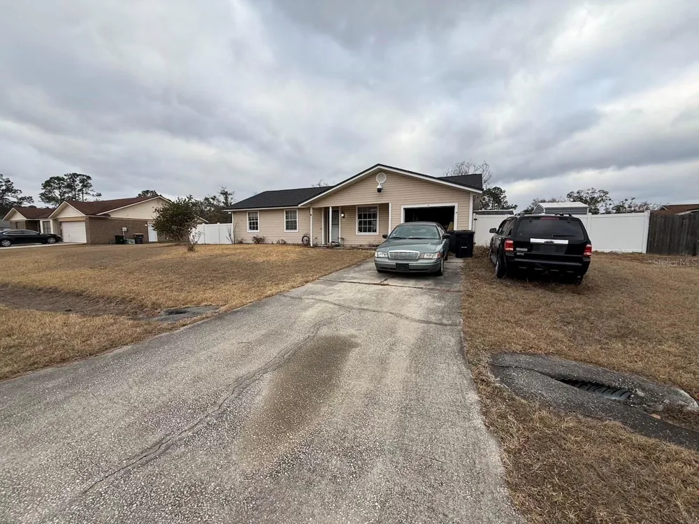 8819 FALCON TRACE DRIVE S Jacksonville, FL 32222