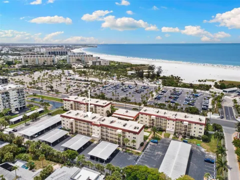 915 BEACH ROAD #318