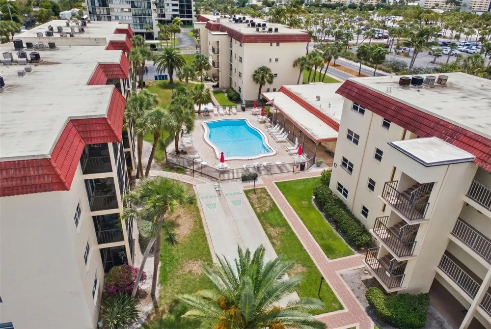 915 BEACH ROAD #318 Siesta Key, FL 34242